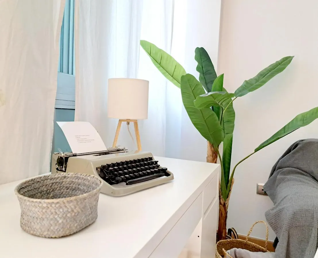 Apartamento Con Encanto Y Parking Trinidad 21 Malaga 0*,  Spain